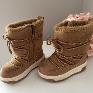 Cozy Brown Fur-Lined Winter Boots